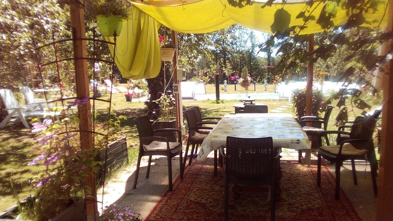 La Longere Des Gillettes Acomodação com café da manhã Bézenet Exterior foto